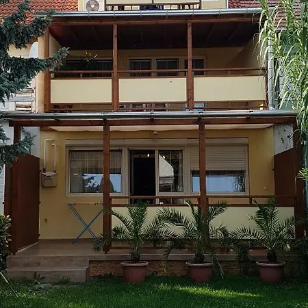 Vanessza Apartamento *